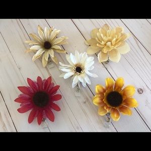 Flower Badge Reel ~ Retractable Work ID Clip